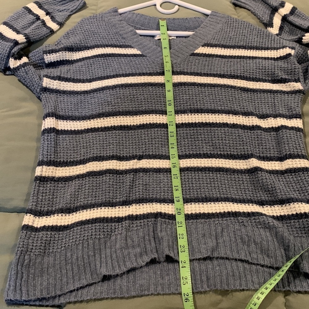 American Eagle Spring Sweater. Lightweight. Super… - image 8